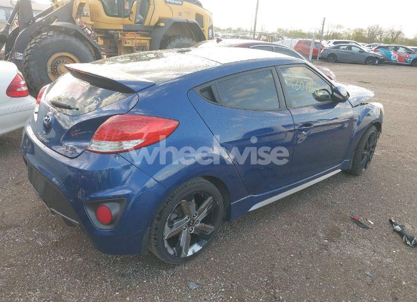 Photo 4 of 2015 Hyundai Veloster TURBO (VIN KMHTC6AE1FU241662)