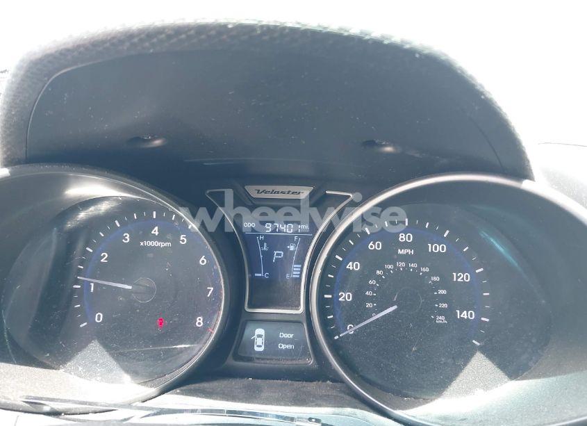 Photo 7 of 2013 Hyundai Veloster TURBO W/BLACK (VIN KMHTC6AE5DU095540)