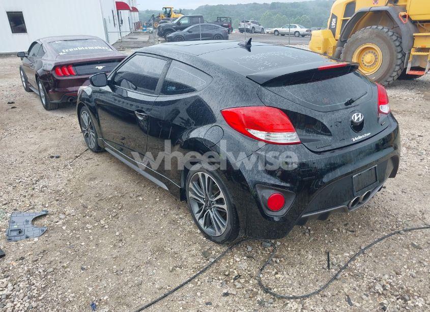 Photo 3 of 2016 Hyundai Veloster TURBO R-SPEC (VIN KMHTC6AE5GU300732)