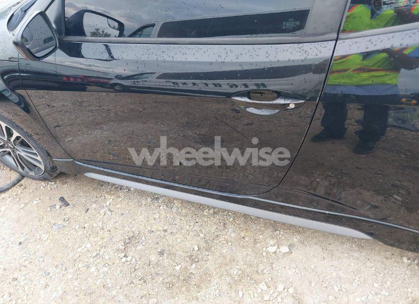 Photo 6 of 2016 Hyundai Veloster TURBO R-SPEC (VIN KMHTC6AE5GU300732)