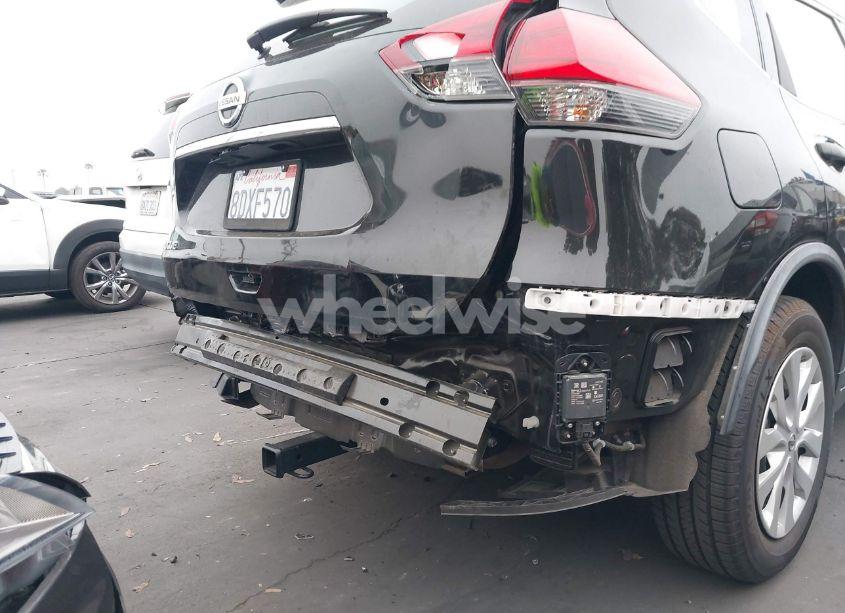 Photo 18 of 2017 Nissan Rogue S (VIN KMHTC6AE7GU******)