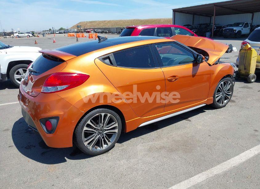 Photo 4 of 2016 Hyundai Veloster TURBO (VIN KMHTC6AE9GU288293)