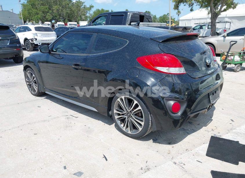 Photo 3 of 2016 Hyundai Veloster TURBO (VIN KMHTC6AEXGU281207)