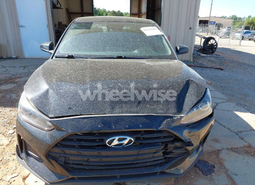 Photo 12 of 2021 Hyundai Veloster 2.0 (VIN KMHTG6AF0MU032598)