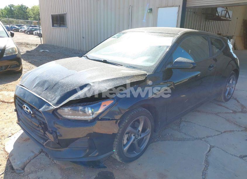 Photo 2 of 2021 Hyundai Veloster 2.0 (VIN KMHTG6AF0MU032598)