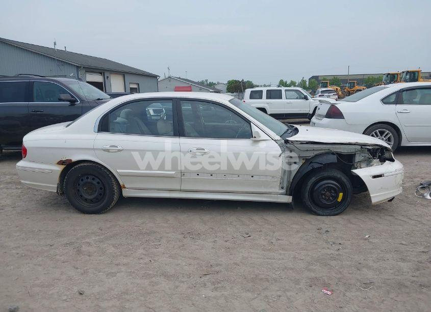 Photo 14 of 2003 Hyundai Sonata BASE W/2.7L V6 (VIN KMHWF25H83A778110)