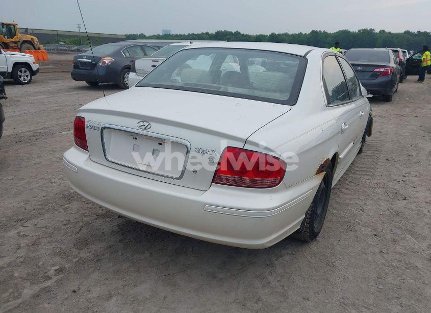 Photo 4 of 2003 Hyundai Sonata BASE W/2.7L V6 (VIN KMHWF25H83A778110)