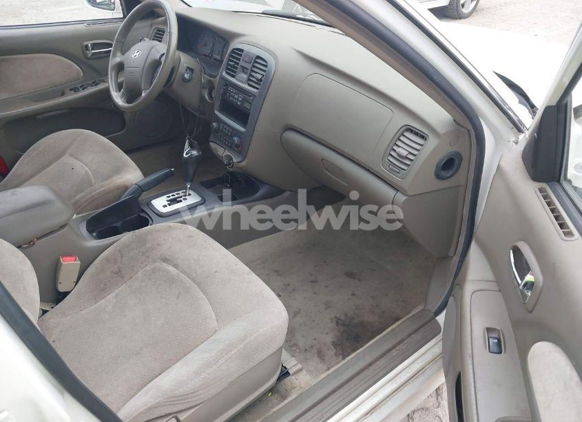 Photo 5 of 2003 Hyundai Sonata BASE W/2.7L V6 (VIN KMHWF25H83A778110)