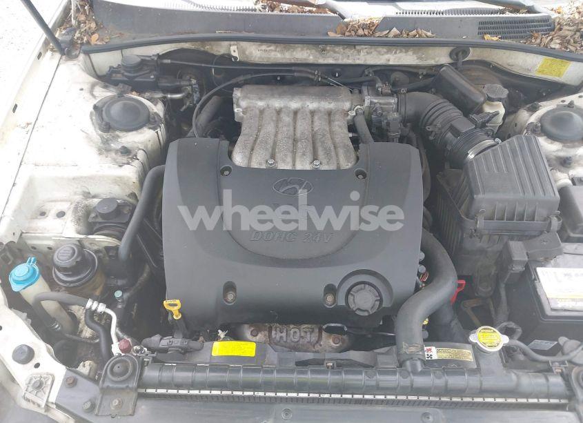 Photo 10 of 2004 Hyundai Sonata (VIN KMHWF25HX4A014986)