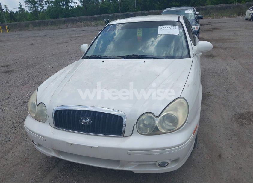 Photo 6 of 2004 Hyundai Sonata (VIN KMHWF25HX4A014986)