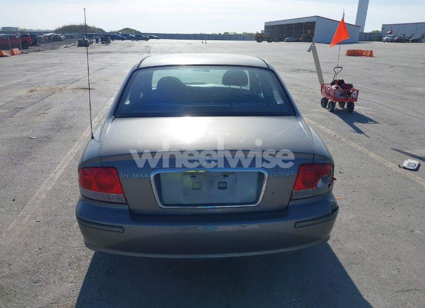 Photo 17 of 2003 Hyundai Sonata (VIN KMHWF25S03A877600)
