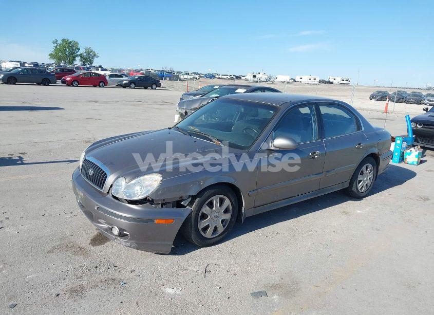 Photo 2 of 2003 Hyundai Sonata (VIN KMHWF25S03A877600)