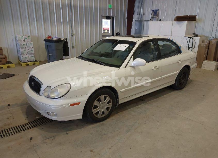 Photo 2 of 2004 Hyundai Sonata (VIN KMHWF25S34A964084)