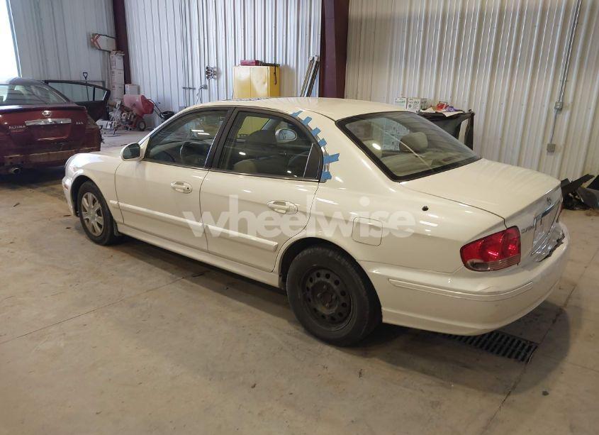 Photo 3 of 2004 Hyundai Sonata (VIN KMHWF25S34A964084)