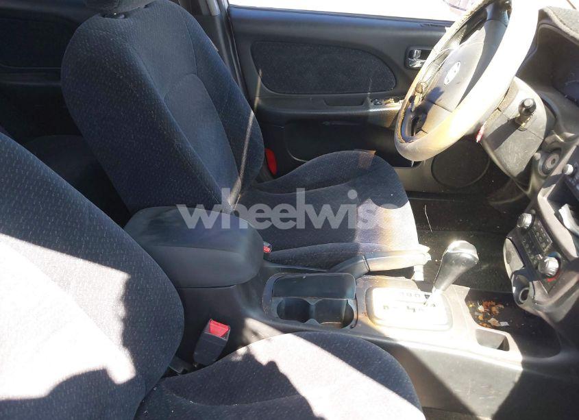 Photo 5 of 2002 Hyundai Sonata (VIN KMHWF25S92A661453)