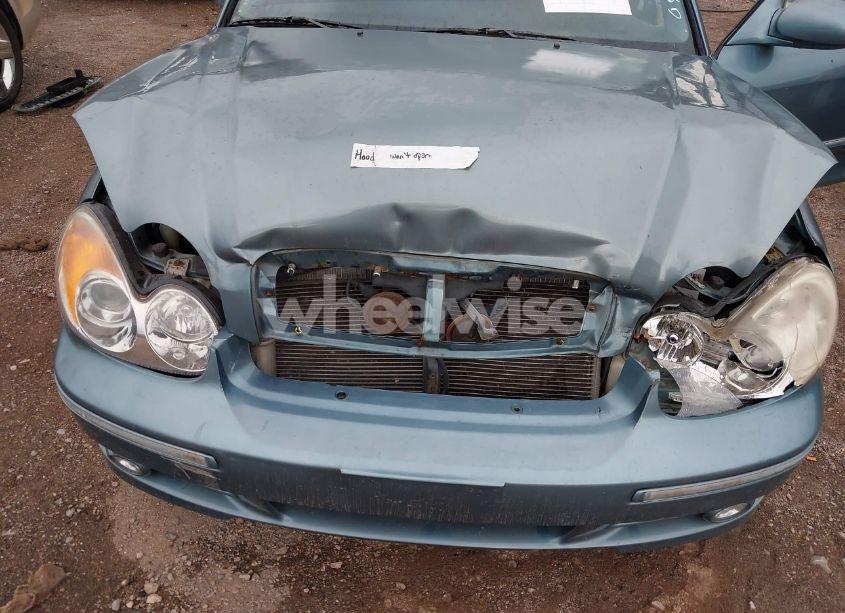 Photo 10 of 2004 Hyundai Sonata GLS/LX (VIN KMHWF35H04A041801)