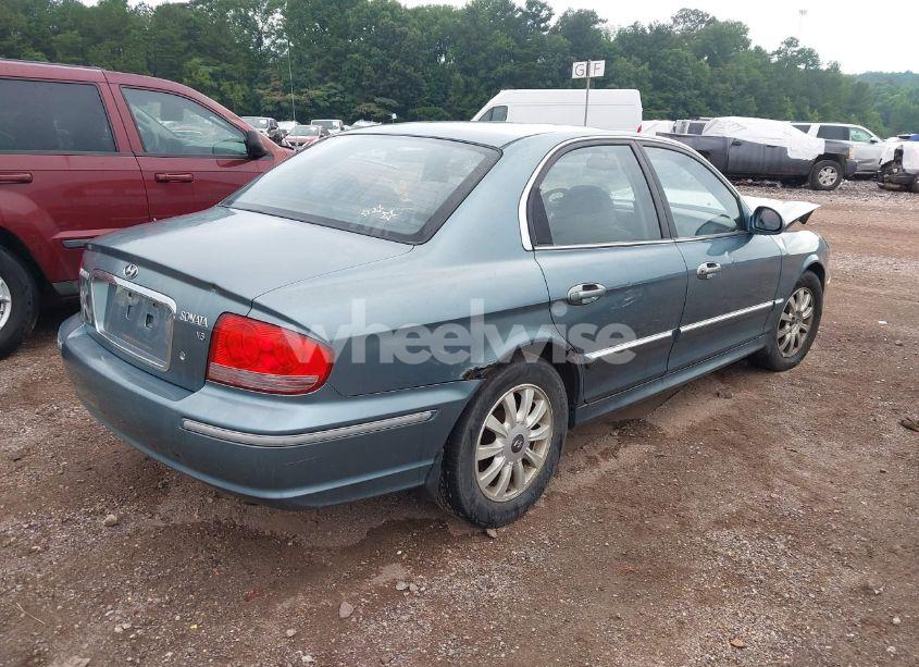 Photo 4 of 2004 Hyundai Sonata GLS/LX (VIN KMHWF35H04A041801)