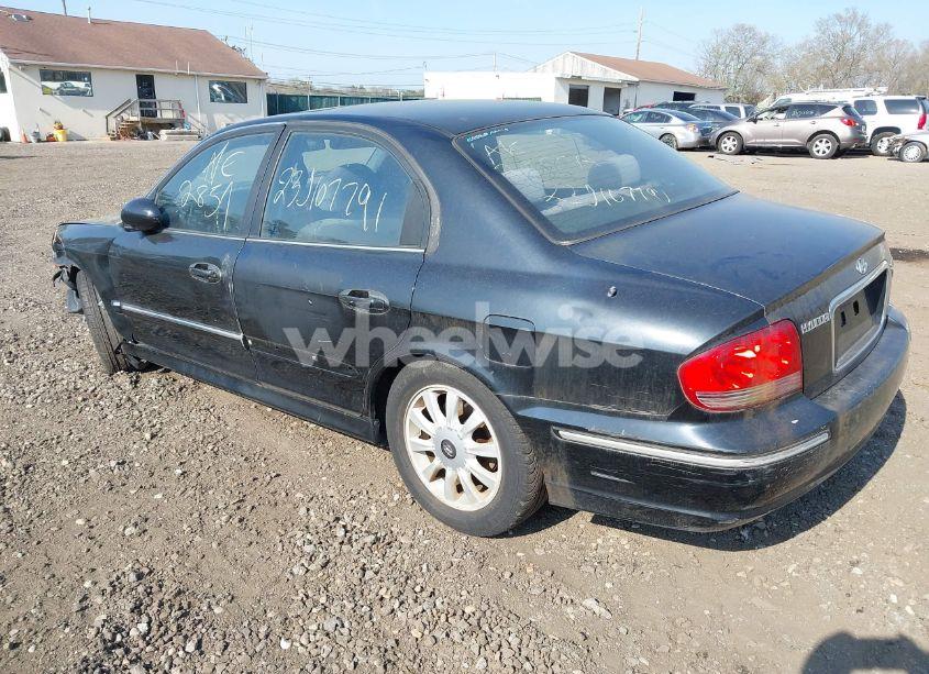 Photo 3 of 2005 Hyundai Sonata GLS/LX (VIN KMHWF35H05A132858)