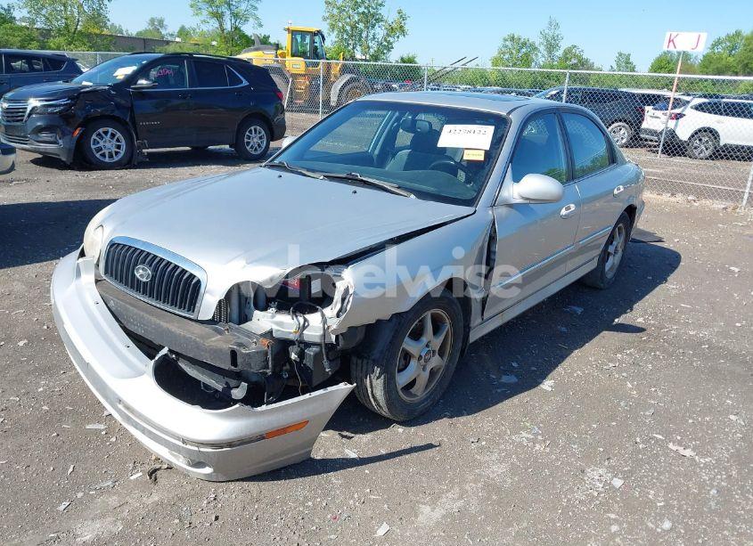 Photo 2 of 2005 Hyundai Sonata GLS/LX (VIN KMHWF35H15A142041)