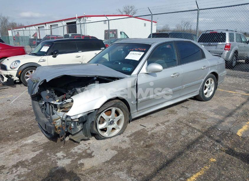 Photo 2 of 2005 Hyundai Sonata GLS/LX (VIN KMHWF35H15A179655)