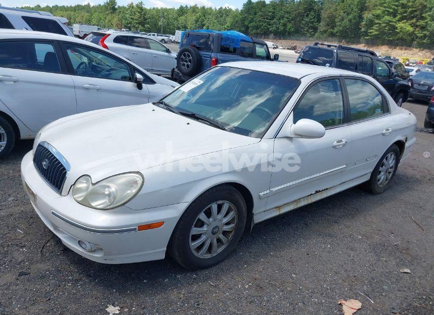 Photo 2 of 2003 Hyundai Sonata GLS/LX (VIN KMHWF35H23A892397)