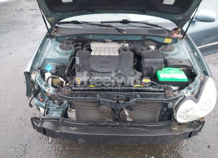 Photo 10 of 2004 Hyundai Sonata GLS/LX (VIN KMHWF35H44A024662)