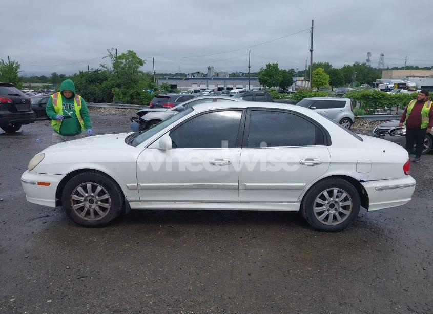 Photo 14 of 2005 Hyundai Sonata GLS/LX (VIN KMHWF35H55A126294)