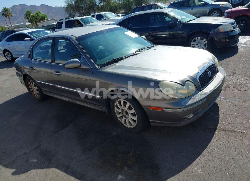 2002 Hyundai Sonata GLS/LX (VIN KMHWF35H72A679850) main photo