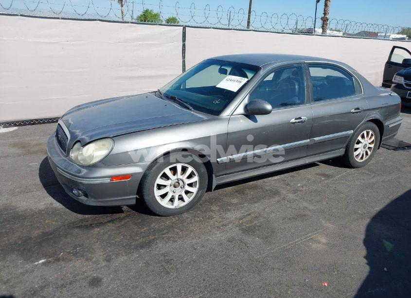 Photo 13 of 2002 Hyundai Sonata GLS/LX (VIN KMHWF35H72A679850)