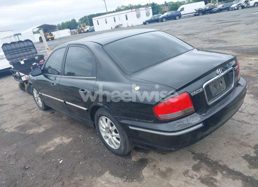 Photo 3 of 2005 Hyundai Sonata GLS/LX (VIN KMHWF35H75A114406)