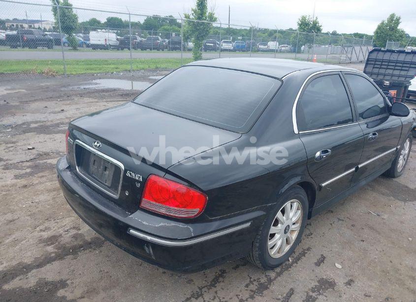 Photo 4 of 2005 Hyundai Sonata GLS/LX (VIN KMHWF35H75A114406)