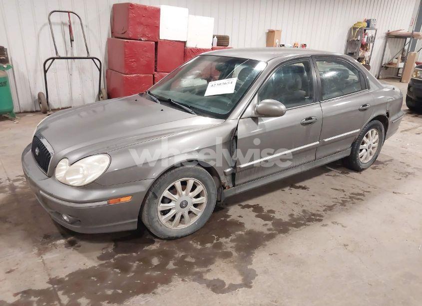 Photo 2 of 2003 Hyundai Sonata GLS/LX (VIN KMHWF35H83A876981)