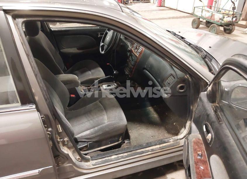 Photo 5 of 2003 Hyundai Sonata GLS/LX (VIN KMHWF35H83A876981)