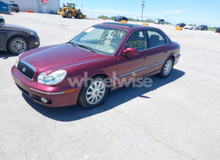 Photo 2 of 2002 Hyundai Sonata GLS/LX (VIN KMHWF35H92A534115)