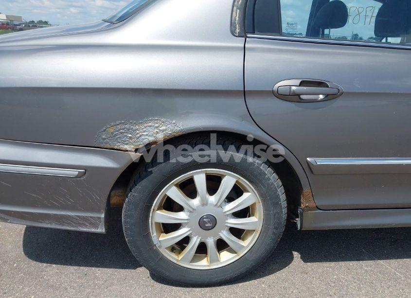 Photo 12 of 2004 Hyundai Sonata GLS/LX (VIN KMHWF35H94A982759)