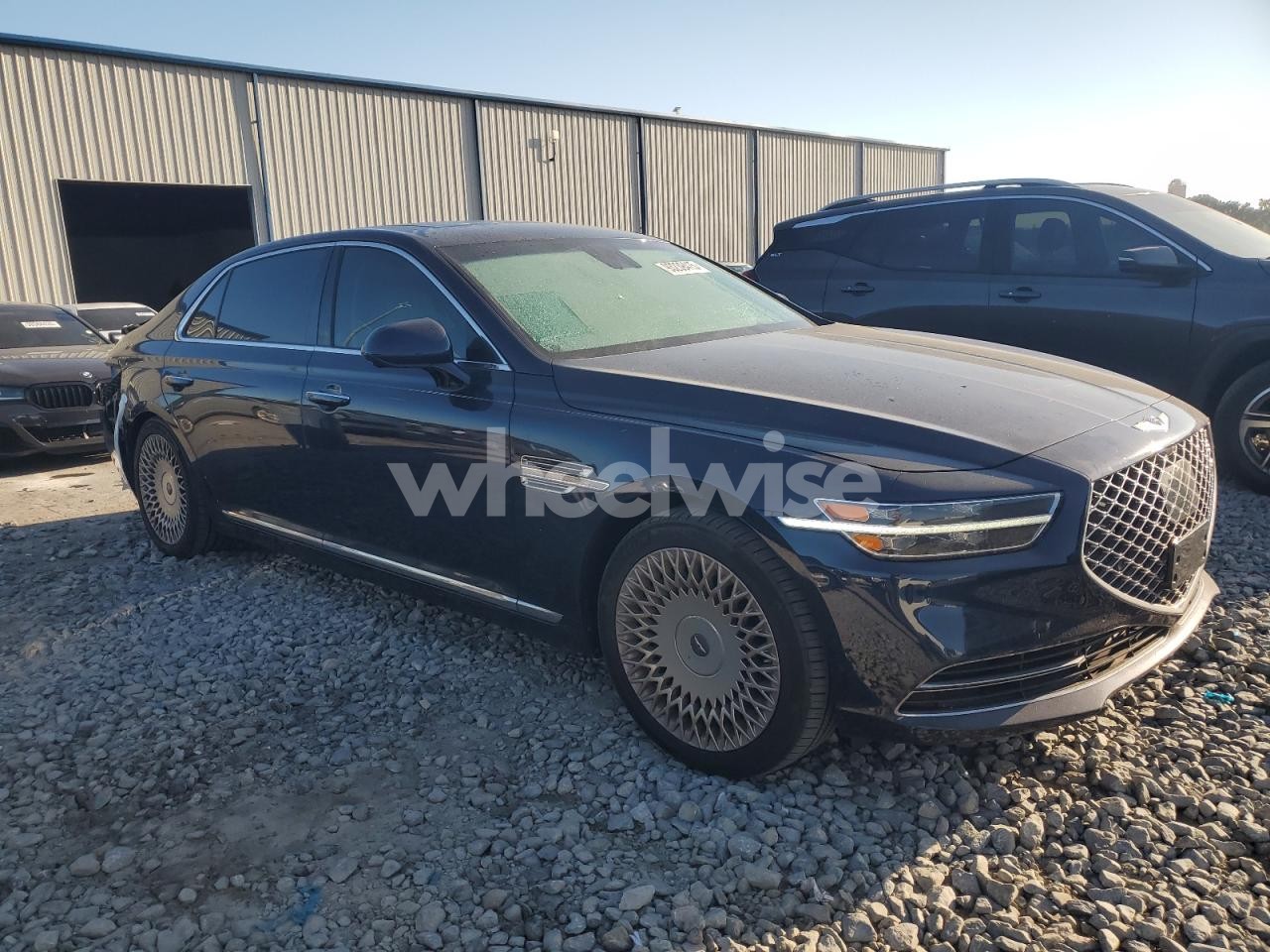 Photo 4 of 2020 GENESIS G90 PREMIUM (VIN KMTF34PA8LU076409)