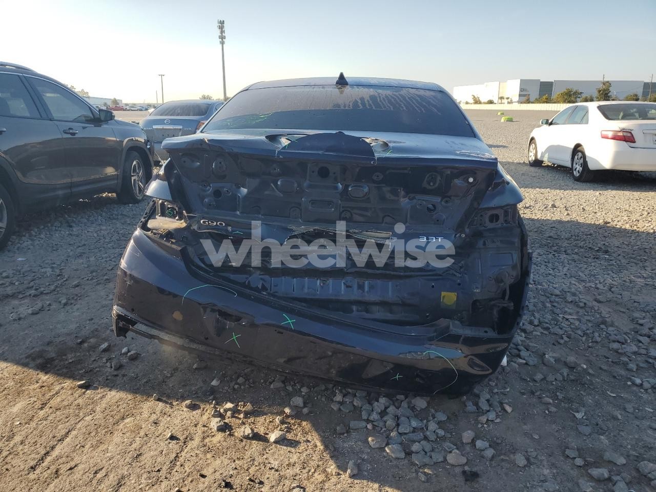 Photo 6 of 2020 GENESIS G90 PREMIUM (VIN KMTF34PA8LU076409)