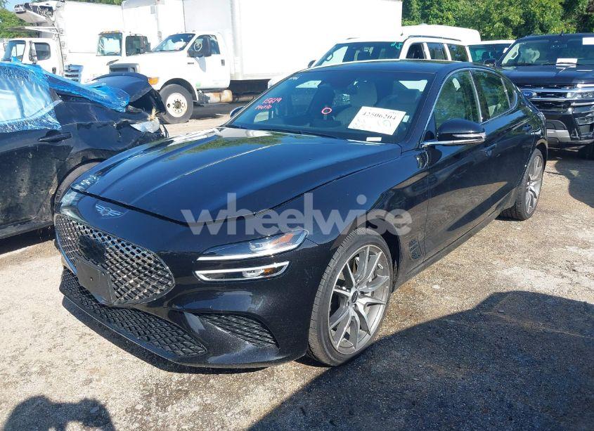 Photo 2 of 2025 Genesis G70 2.5T RWD (VIN KMTG34SC9SU153977)