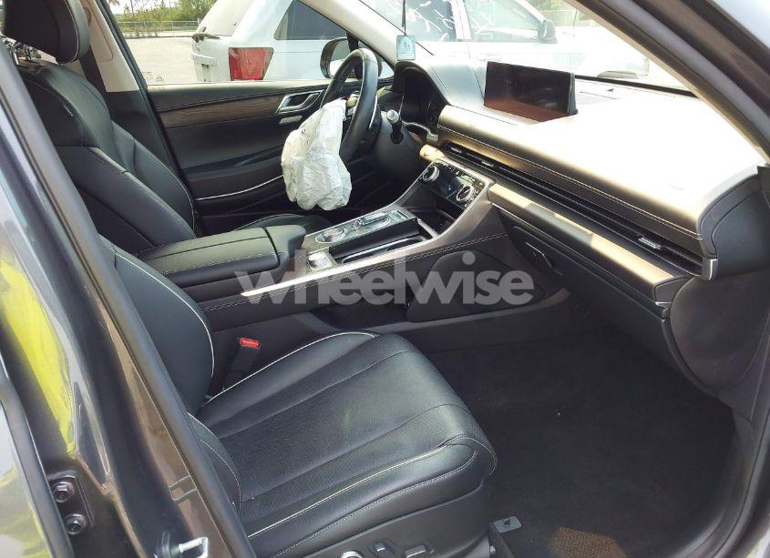 Photo 5 of 2022 Genesis Gv80 2.5T AWD (VIN KMUHBDSB5NU091783)