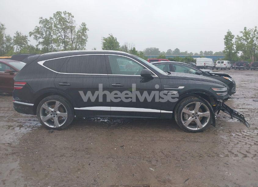 Photo 13 of 2023 Genesis Gv80 3.5T AWD (VIN KMUHCESCXPU139647)