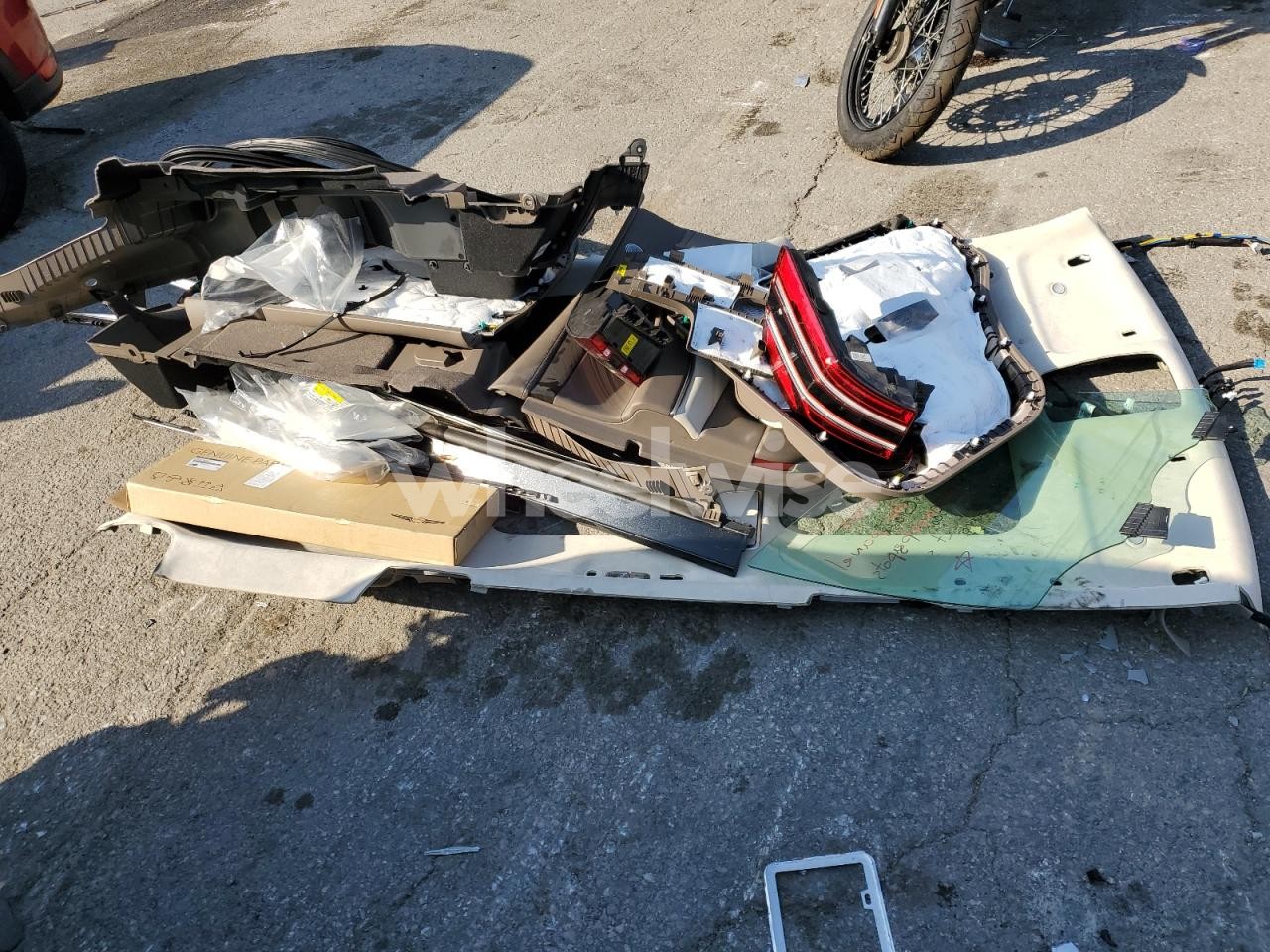 Photo 13 of 2024 GENESIS GV80 BASE (VIN KMUHCESCXRU169637)