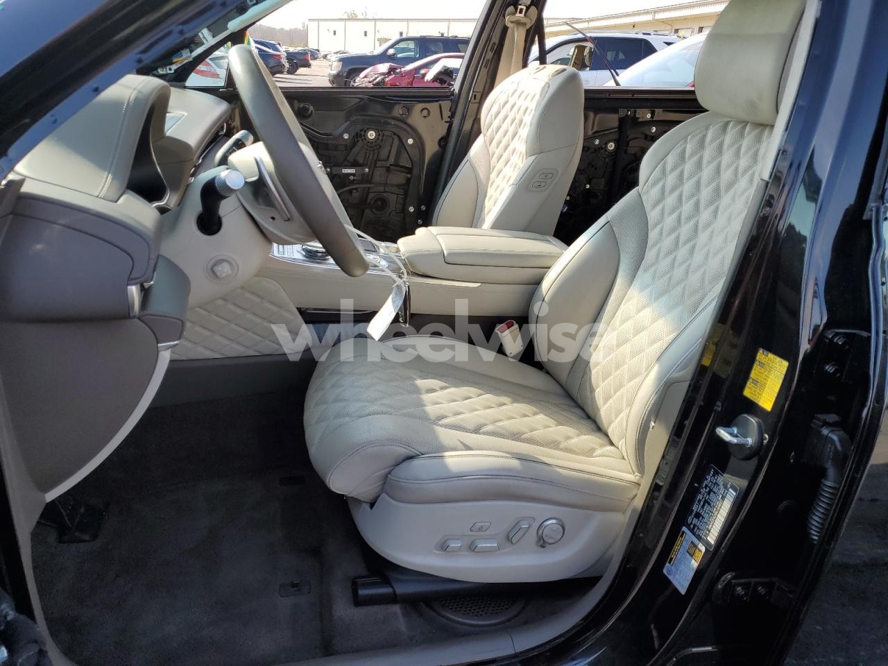 Photo 7 of 2024 GENESIS GV80 BASE (VIN KMUHCESCXRU169637)