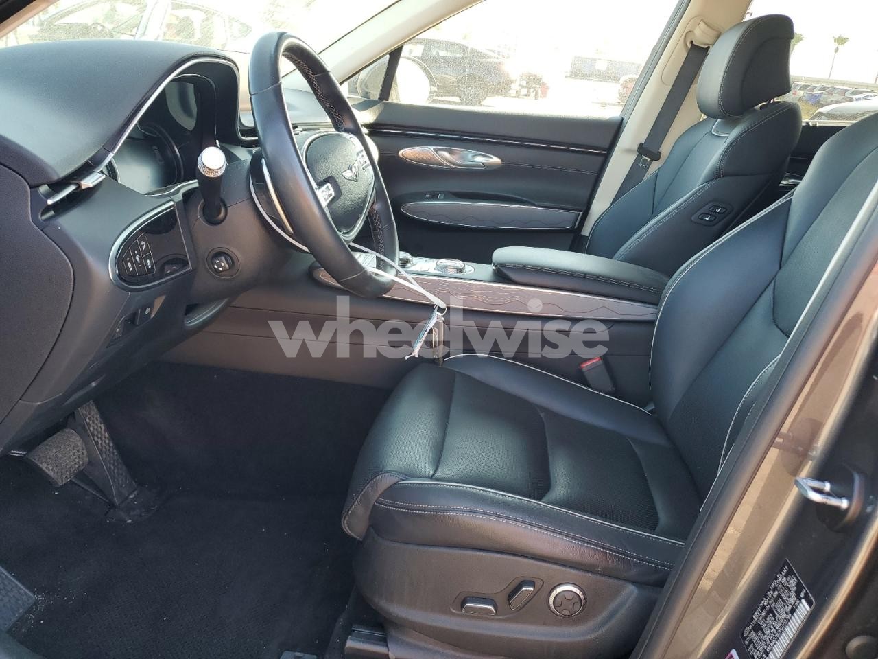 Photo 7 of 2023 GENESIS GV70 BASE (VIN KMUMADTB2PU100796)