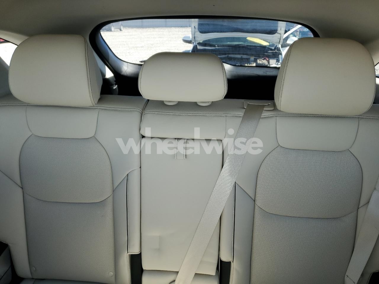 Photo 10 of 2025 GENESIS GV70 BASE (VIN KMUMADTB3SU214220)