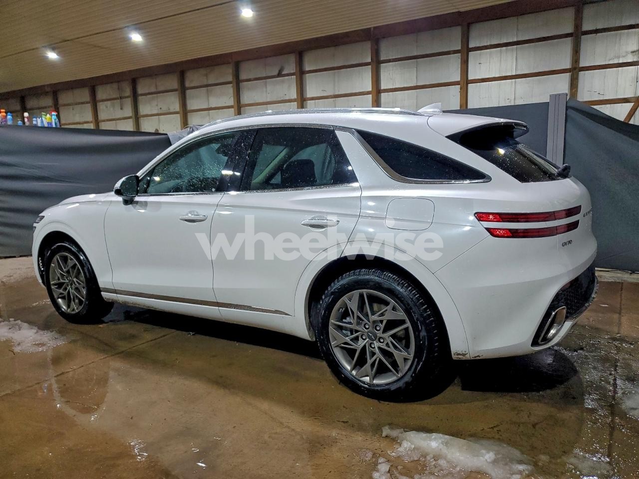 Photo 2 of 2025 GENESIS GV70 BASE (VIN KMUMADTB5SU199929)