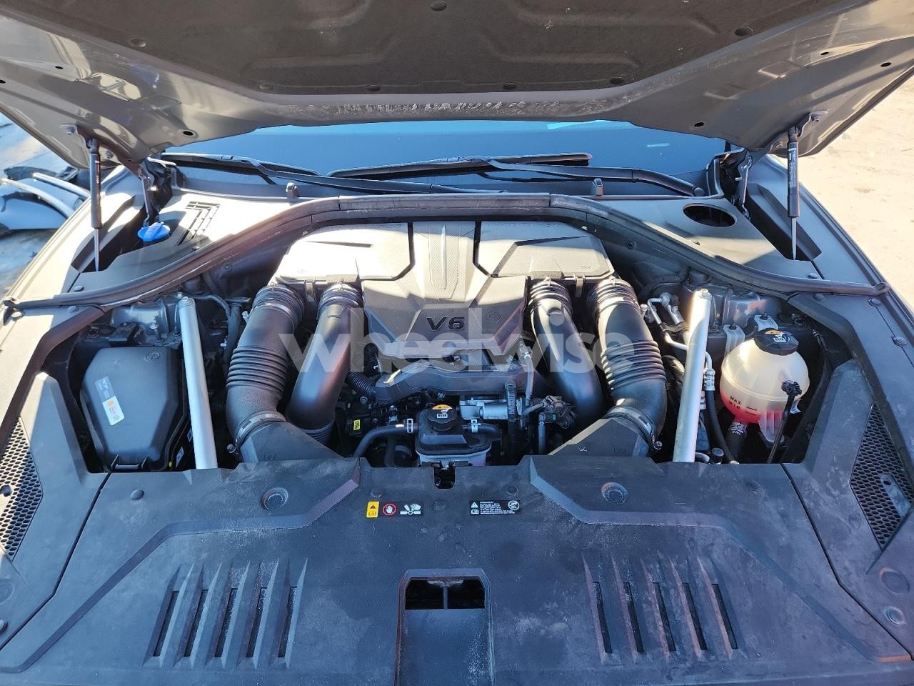 Photo 12 of 2022 GENESIS GV70 BASE (VIN KMUMCDTC3NU042620)