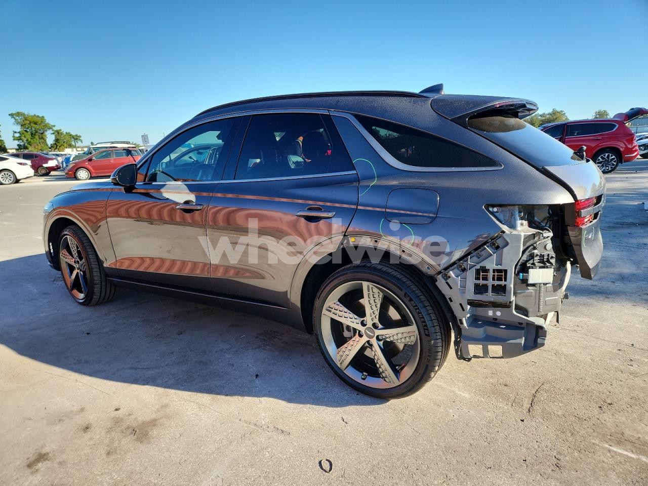 Photo 2 of 2022 GENESIS GV70 BASE (VIN KMUMCDTC3NU042620)