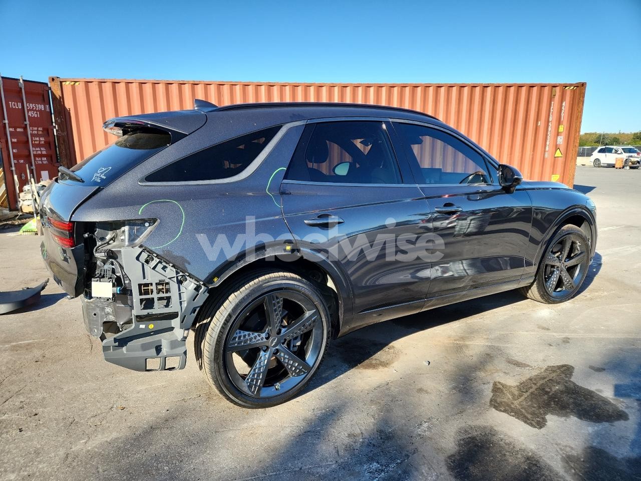 Photo 3 of 2022 GENESIS GV70 BASE (VIN KMUMCDTC3NU042620)