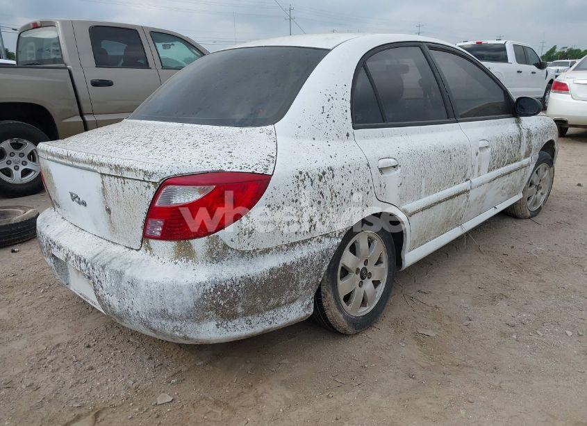 Photo 4 of 2002 Kia Rio (VIN KNADC123326189892)