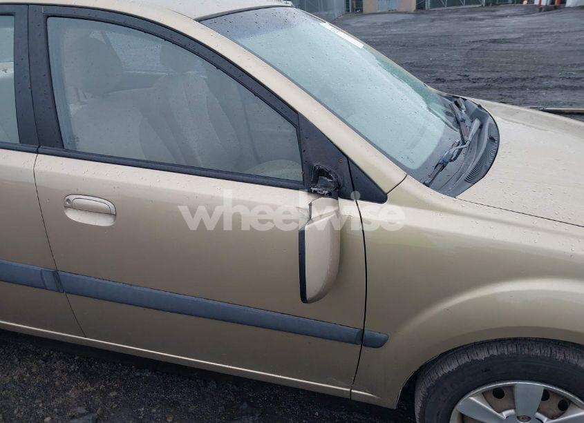 Photo 6 of 2007 Kia Rio LX (VIN KNADE123276252319)